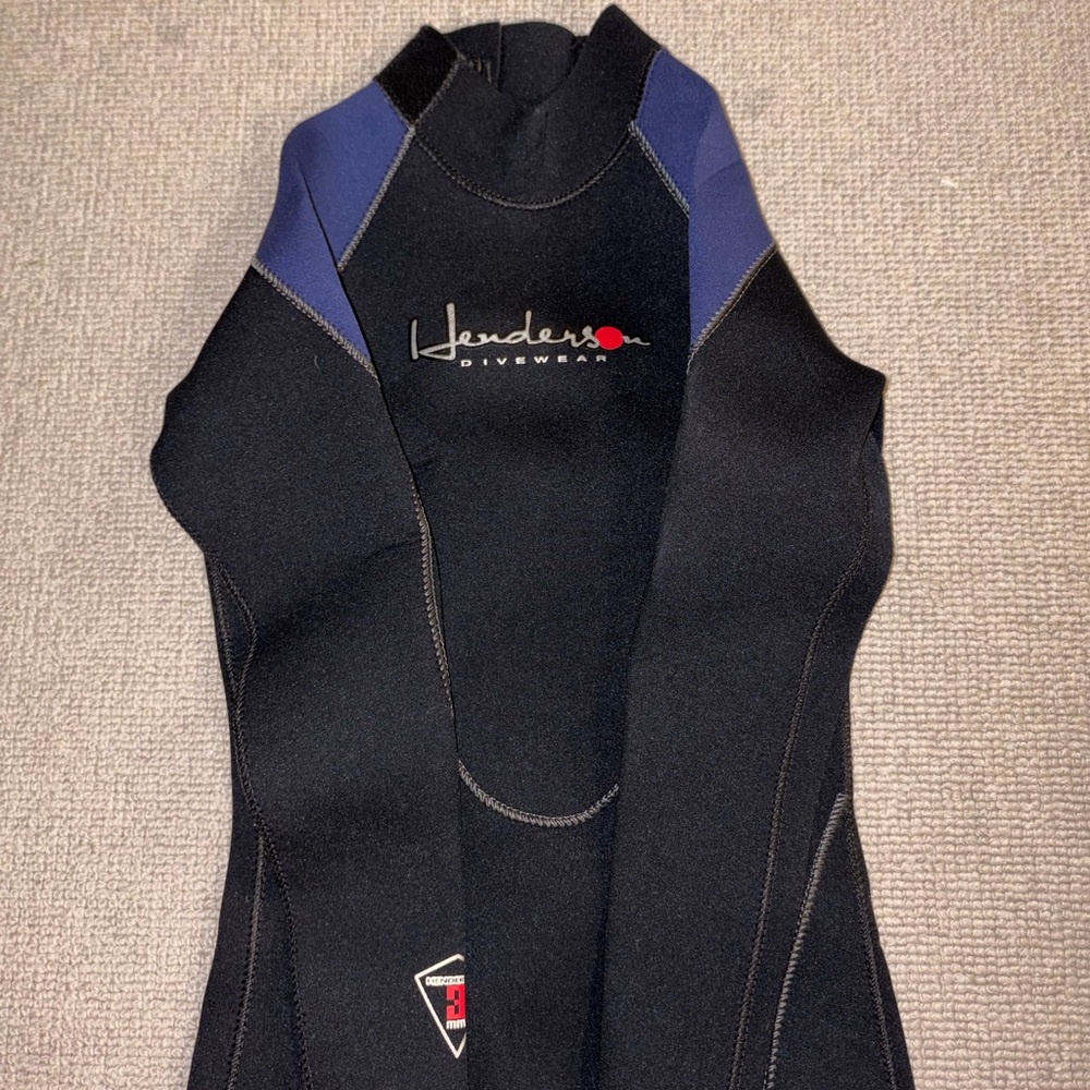 Henderson Kids Black & Blue Wetsuit Size 10 - Picture 2 of 5